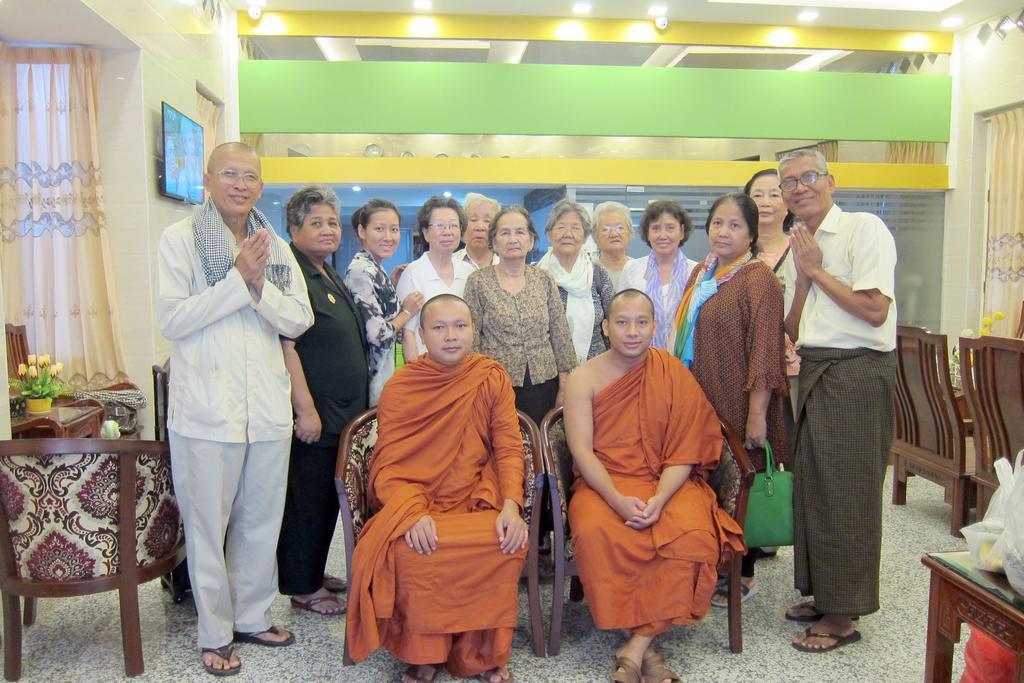 Kaung Myint Hotel Mandalay Exterior foto